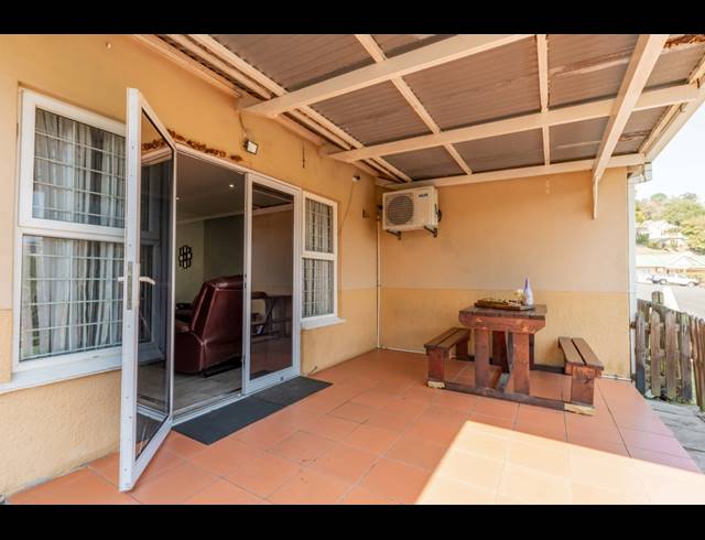 3 BEDROOM TOWNHOUSE FOR SALE IN SHERWOOD
